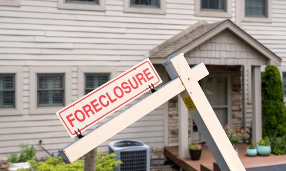 Can i foreclosure shops house